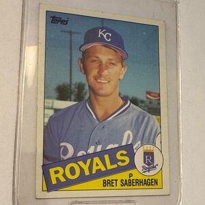 Topps Royals Baseball Card 1985 #23 Brett Saberhagen Rookie